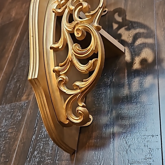 PRICE DROP ! Syroco Wall Shelf | Gold | Vintage | Ornate - Picture 3 of 16